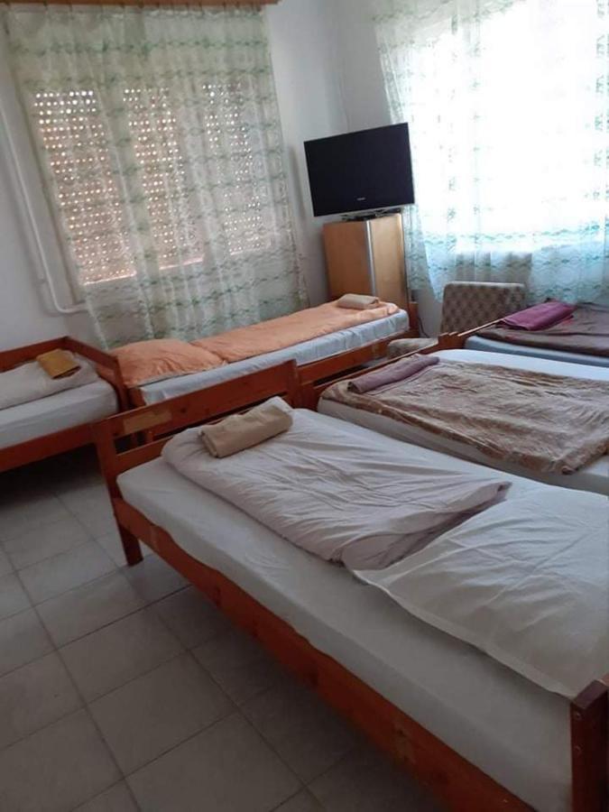 Hostal Pihenes A Malomtonal Privat Berlemeny Tapolca Exterior foto