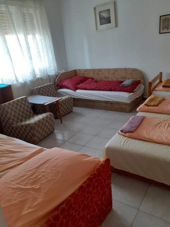 Hostal Pihenes A Malomtonal Privat Berlemeny Tapolca Exterior foto