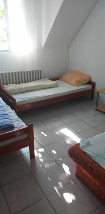 Hostal Pihenes A Malomtonal Privat Berlemeny Tapolca Exterior foto